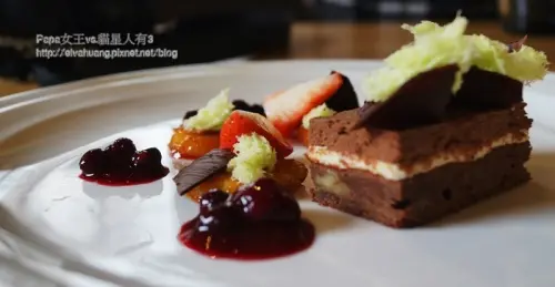 【台中南屯】i sweet 法國甜點沙龍！轉角甜點屋　賞心悅目採訪中