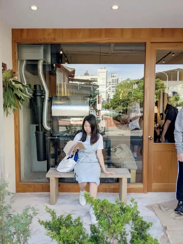 餐廳|新竹老宅改裝新樣貌!在貳參咖啡發呆一整個下午吧~