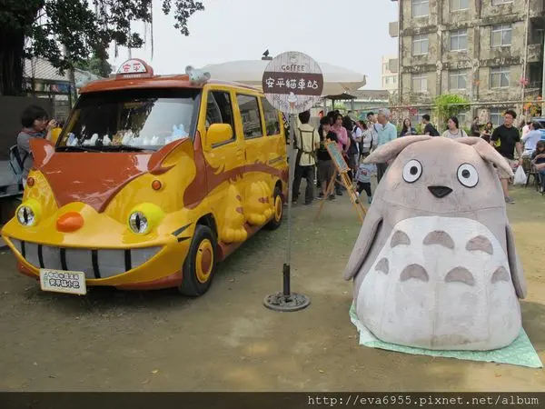 [台南安平區]1030405安平貓小巴~超可愛的龍貓陪你甲冰等公車喔