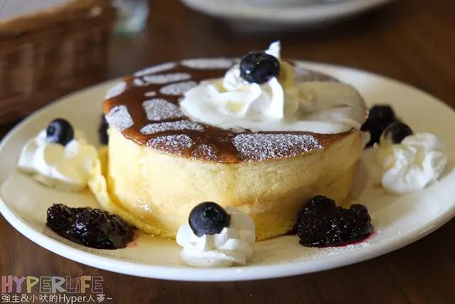 「台中太平」厚實好吃的鬆餅推薦 - 巫師咖啡Winner Coffe