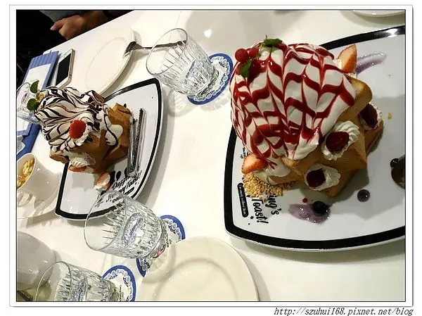 ★高雄★DAZZLING CAFE 玳思琳蜜糖吐司始祖 女孩心目中浪漫的代表作