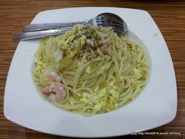 【台中東海】零五粥鋪－義大利麵、炒飯、粥品和鍋燒麵在這裡都吃的到，只要６５元起！