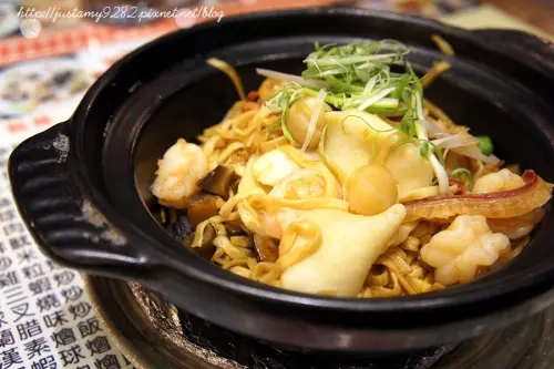 體驗 ☞ 台北市。中山區 ▍群星會港式茶餐廳 ▍眾星雲集~ 陪你一起享用餐點!!!