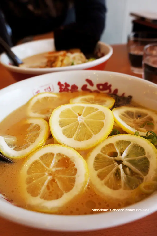 台中拉麵 山小屋拉麵 - 店名念快一點比較好聽啦.不然就江湖味了...