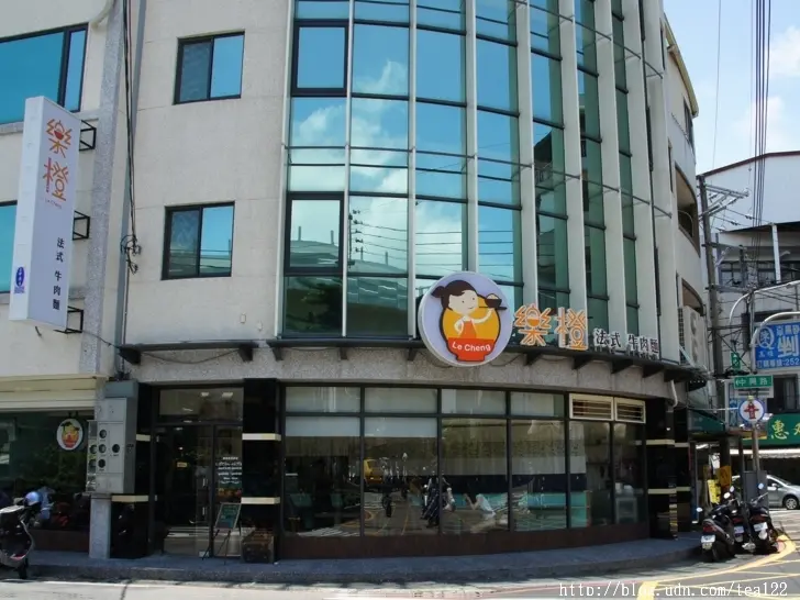 豐原巷弄間的美食--樂橙法式牛肉麵