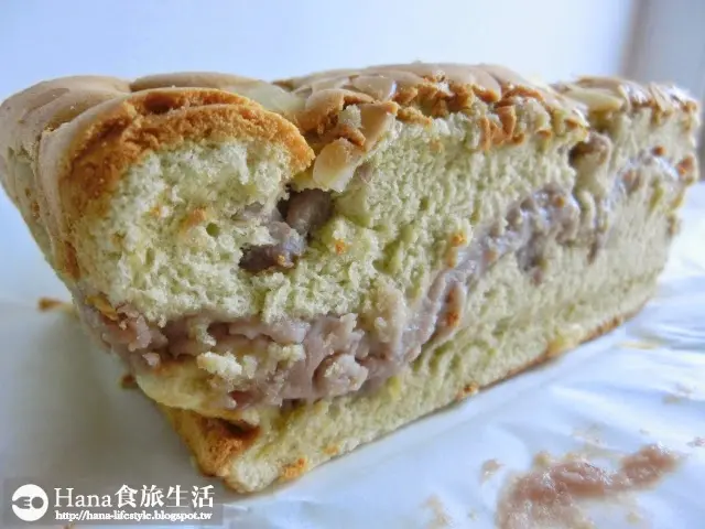 
蓁古早味現烤蛋糕 | 新鮮芋頭口味蛋糕 厚實軟綿密 吃的到大甲芋頭顆粒 真材實料的飽滿 團購人氣甜點
