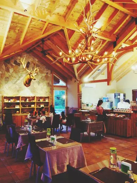 【台中下午茶】美食與建築的對話。-Cuisine- 蝴蝶橋美食莊園