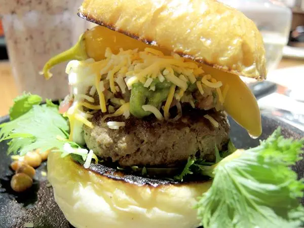 台北京站)Oldies BURGER新美式文化料理 - 吃漢堡也想吸允肉汁拉!!!食我再送你oreo起司薯條