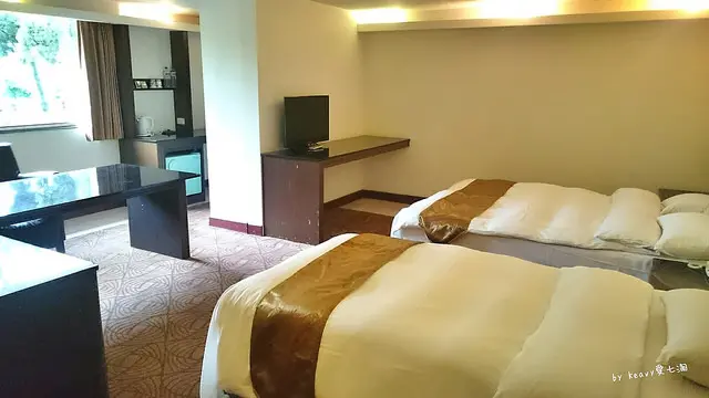 ★台中東區★近台中火車站【企業家大飯店】氣派古典系/貼心服務。