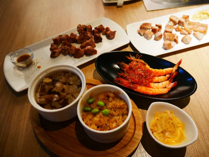 【Angelas日嚐】秋冬必吃美食，嫩煎豚五花與香煎櫻桃鴨腿的美好饗宴，王品旗下平價鐵板燒，捷運小南門站【Hot 7 新鉄板料理】