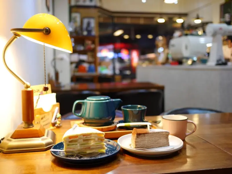 【新竹美食】Casa Cafe 千層蛋糕專賣店，近清華大學南校區(原新竹教育大學)。來新竹值得一嚐的手作千層下午茶甜點，搭配香醇濃拿鐵咖啡超幸福。