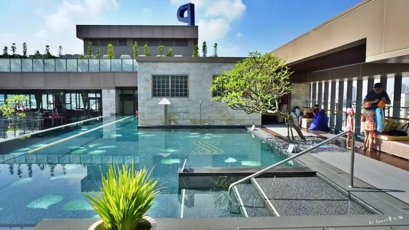 ★台中西屯★【In Sky Hotel 星享道酒店】早午晚餐buffet吃到飽/游泳池/健身房/停車場/近逢甲夜市商圈。