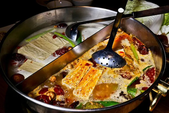 [窩客島體驗] 台北 小巨蛋週邊 「畏公長生麻辣火鍋」養生藥膳麻辣鍋！