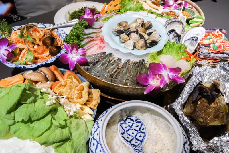 『魔王在吃 泰集 Thai Bazaar』台北大安區 東區泰式料理 冬季限定暖胃鍋物新登場 份量非常有誠意『內文有店家資訊』