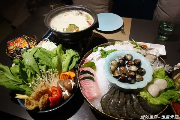 [食記] 台北東區泰式料理 - 泰集 Thai Bazaar (大安店) ~ 精緻美味的泰式料理