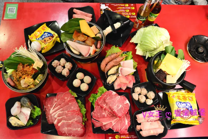 【食。土城】土城 老先覺麻辣窯燒鍋 ~ 新鮮食材、多元鍋物，就算單人吃鍋也可以吃得很過癮，韓式泡菜鍋、韓式部隊鍋新上市