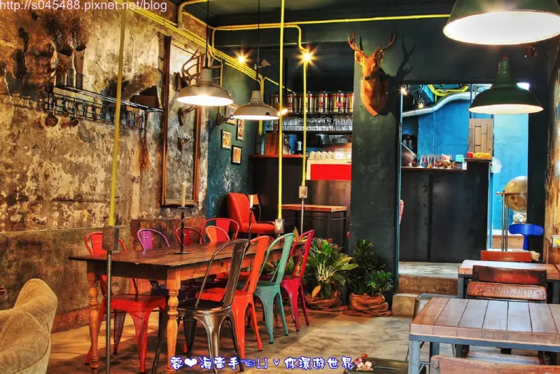 【台南】ici cafe早午餐老屋咖啡廳ღ很難想像前身是家庭式工廠，煥然一新成為平價而高檔的早午餐咖啡廳