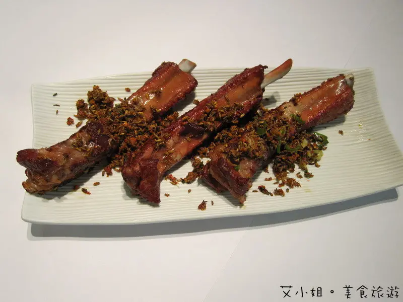 1010湘湖南菜。台南西門三越店   