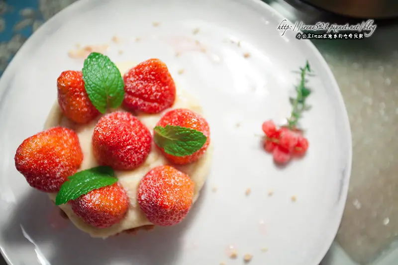 【台北大安區】與美味的甜點塔有個約會．敲敲咖啡 KNOCK KAFE