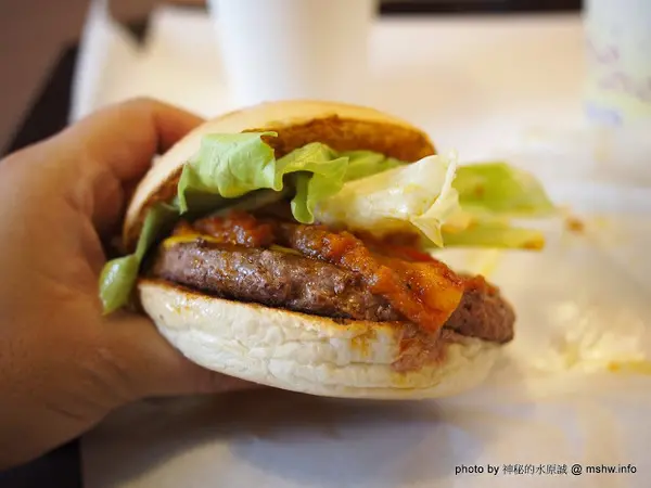 【食記】新北Burger Talks 淘客漢堡@三重MRT先嗇宮 : 傳聞中的台版IN-N-OUT？ 味道與價格算是還可以接受        
      