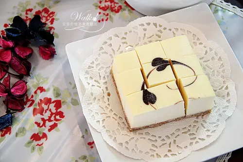 【食】台南伴手禮、團購美食，不平凡的幸福滋味--馥貴春重乳酪蛋糕