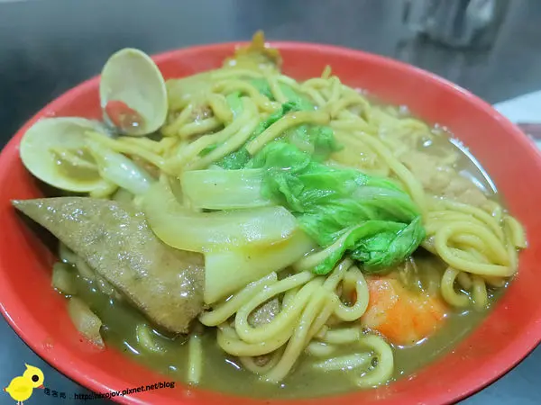 台北-三重-雞籠咖哩炒麵-料多味美的平價美食