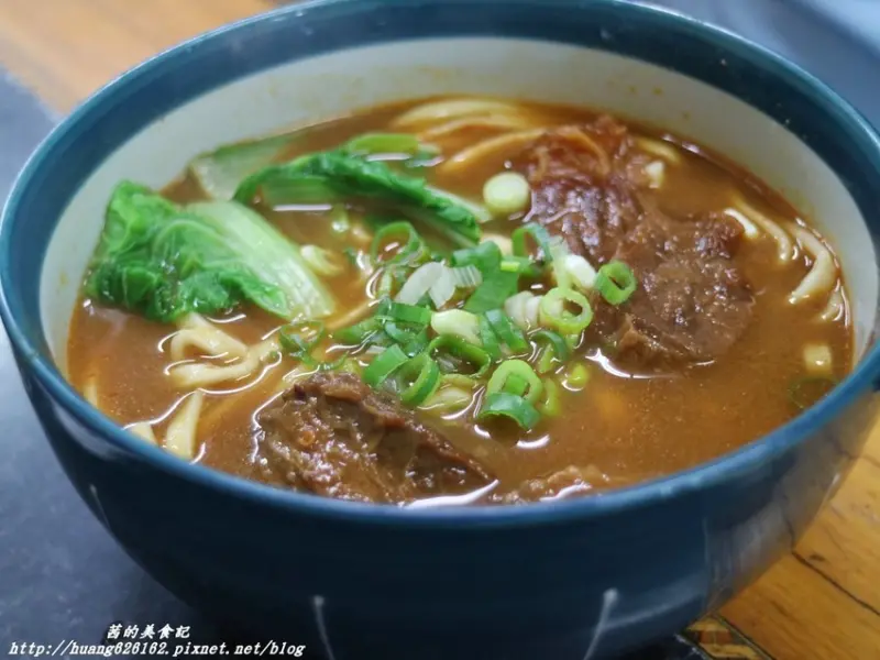 【宜蘭宜蘭市】宜蘭百大名店小吃類第二名『大成羊排麵.牛肉麵』宜蘭美食/羊排麵/牛肉麵/排隊名店/宅配服務