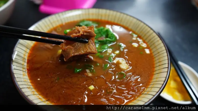 【宜蘭宜蘭市】大成羊排麵‧牛肉麵 宜蘭百大小吃名店 食尚玩家採訪 宜蘭火車站美食