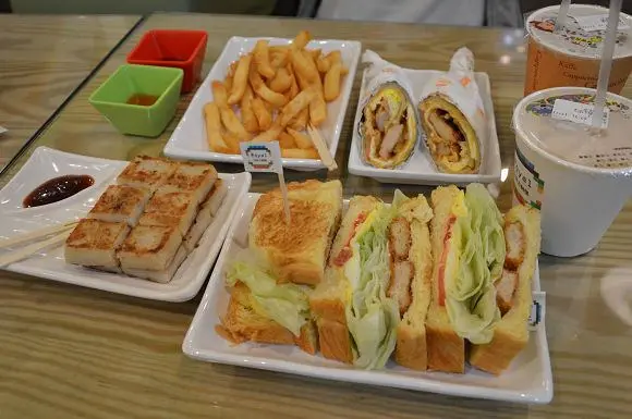 活力美味的優質早餐~皇室吉利堡(溪尾店)