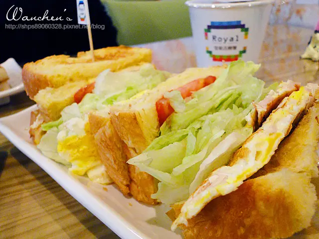 [試吃] 三重也有好吃早餐店了! 皇室吉利堡(溪尾店) 美味健康的質感早餐店早午餐Brunch