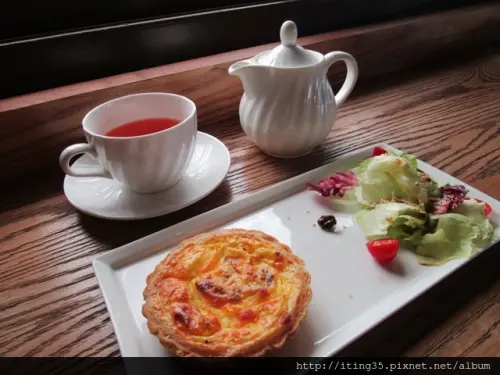 【高雄】老房子裡多了一份暖意的法式鹹派~元咖驢派