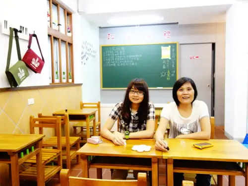 烤室苑 vs 考試院 + 上課美食傻傻搞不清楚 +讓人回憶起小時候啊！我在吃素喔！  價位 地址 電話