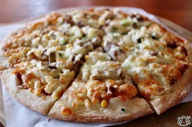 【宜蘭羅東】安平窯烤披薩Pizza 三星蔥烤肉披薩-宜蘭兩天一夜周末小旅行