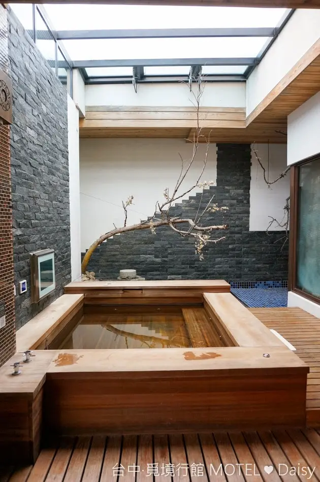 [台中MOTEL] 住宿邀約‧覓境行館 旗艦套房‧近逢甲夜市、台中交流道