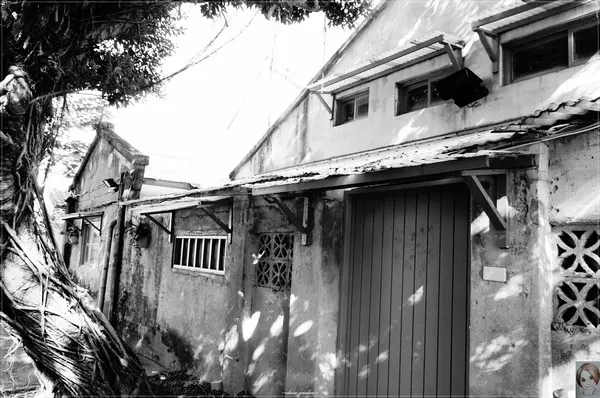 [信義幹線攻略]台北 捷運101站 四四南村~文青之小賣場