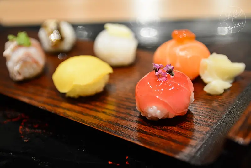 鐵板懷石染乃井高級精緻日本料理,鐵板牛排.球形握壽司.生魚片(捷