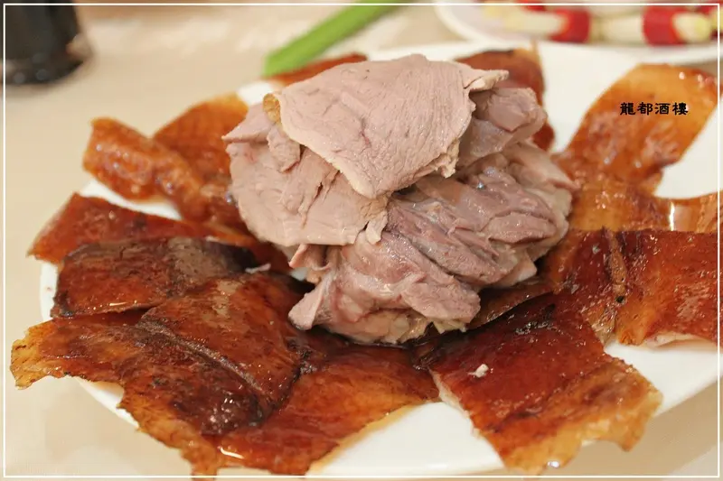 ＊烤鴨也要候位－龍都酒樓