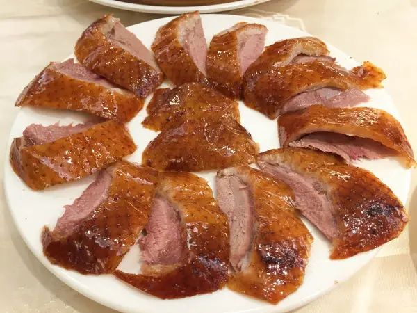 龍都酒樓 - 名不虛傳的廣式片皮鴨