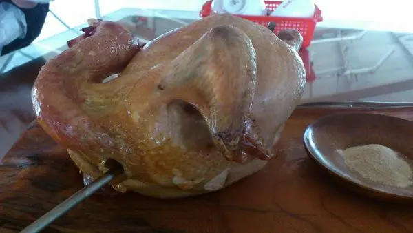 【南投市】驚!!居然在雞舍裡吃土雞全餐？❤青宏畜牧場。綜藝大集合推薦