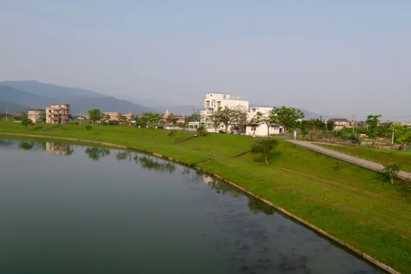 宜蘭遊：  看山看雲冬山河畔優質首選【閒雲居民宿】