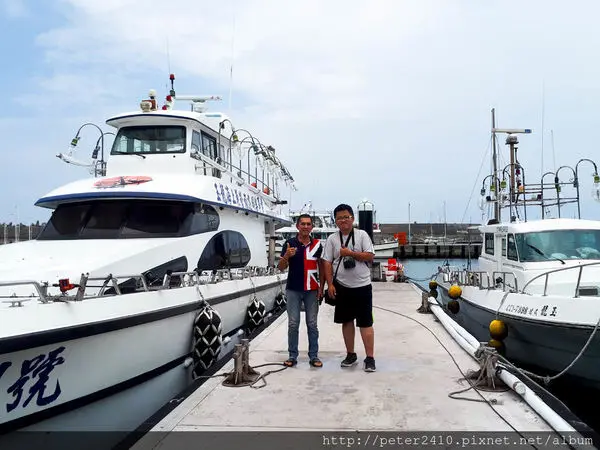 【基隆】東北角一日遊│搭玉龍捌號出海遊玩，盡賞海岸美景