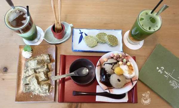 【台中北區。美食】初綠和風定食抹茶專賣店//選用森半抹茶，午茶優惠自由配好划算，還不快約抹茶控好友來鑑定一下！