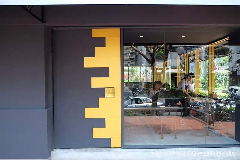 台北松山。咖哩娘