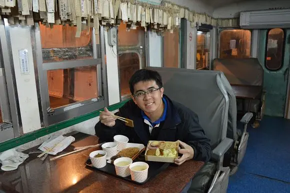 體驗火車裡吃便當的樂趣~池上飯包文化故事館