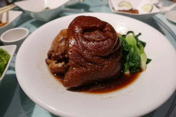 (胖樺食記)永和智光街「客家小館」，巷弄內值得一試的美味佳餚/中永和美食/峇里島南洋風/上海菜