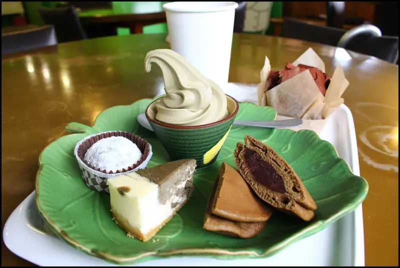 [ 木柵貓空美食 ] 貓茶町．高師傅菓子工房貓空店～包種茶與鐵觀音霜淇淋、茶製甜點，下午茶兼買伴手