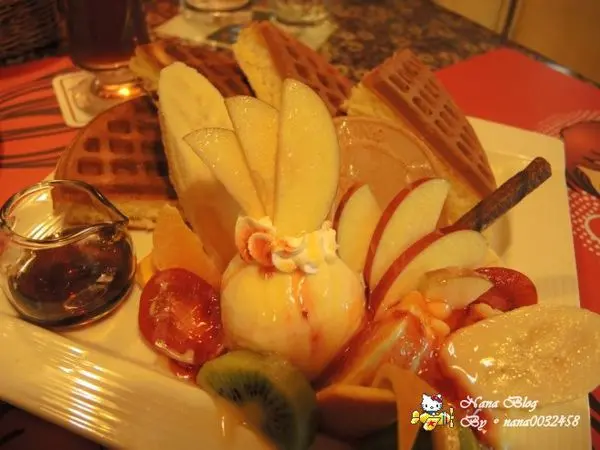 夢幻鬆餅下午茶時光❤員林COCO鬆餅屋