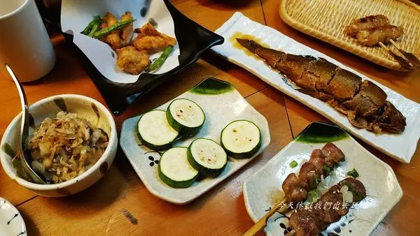 木庵食事處。日式居酒屋/南屯區美食。很適合三五好友下班小酌聊天的地方