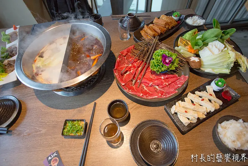 【食記】｛高雄。前金區｝麻辣鍋界的LV右京棧大吟釀の鍋