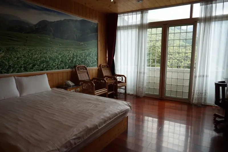  |溪頭住宿推薦|超值的溪頭住宿推薦在這! 省下近六千元就能享受森林浴的洗禮，溪頭景點門票跟餐點都幫您備好了!